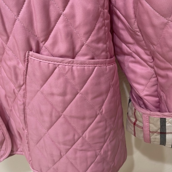 ⭐️Burberry Pink Quilted Jacket—GREAT! Burberry Plaid Inside—Preppy! Excl. Cond! - Picture 5 of 15